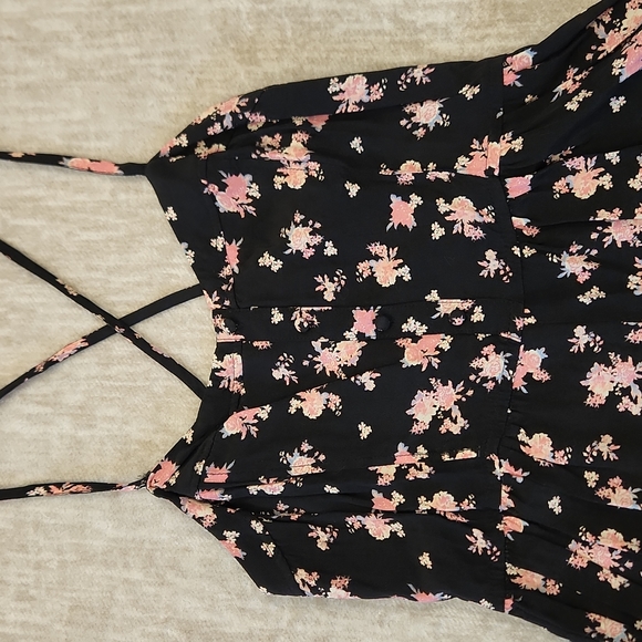 Garage Black Floral Romper - Picture 2 of 5